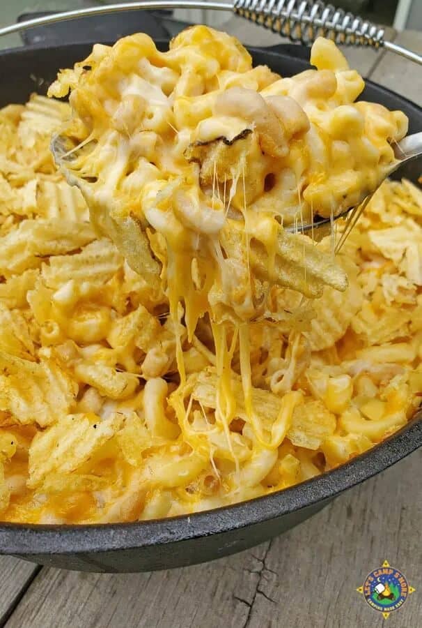 dutch oven mac and cheese