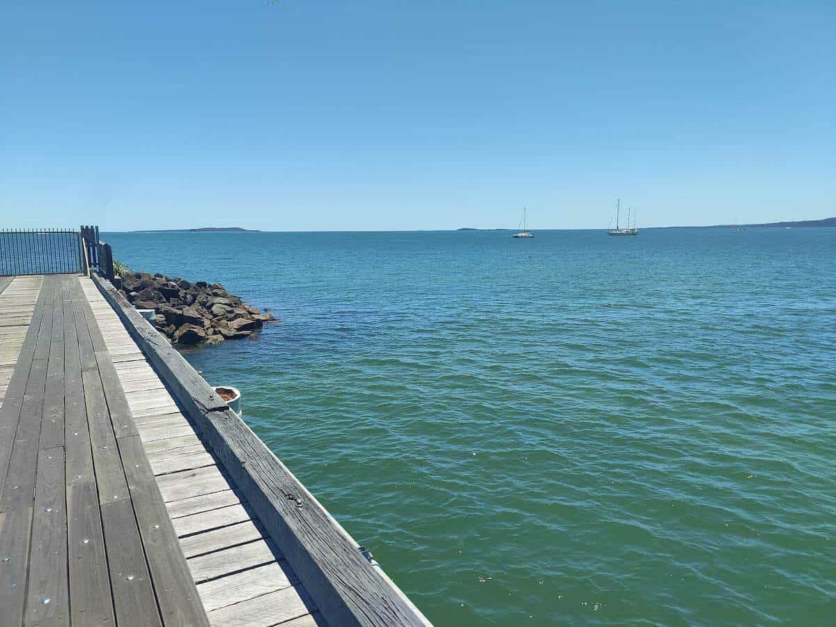 kingfisher bay jetty