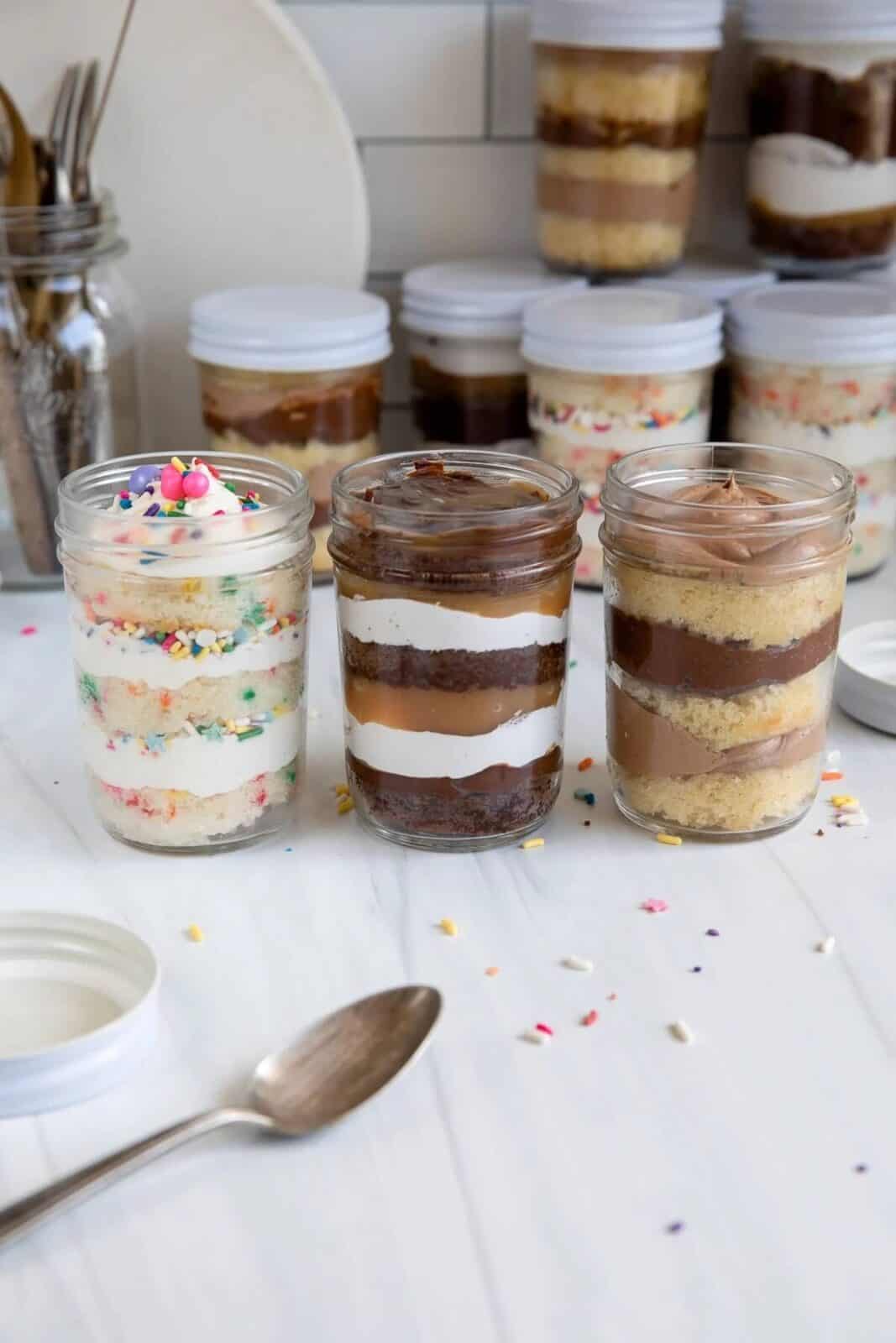 mason jar cakes