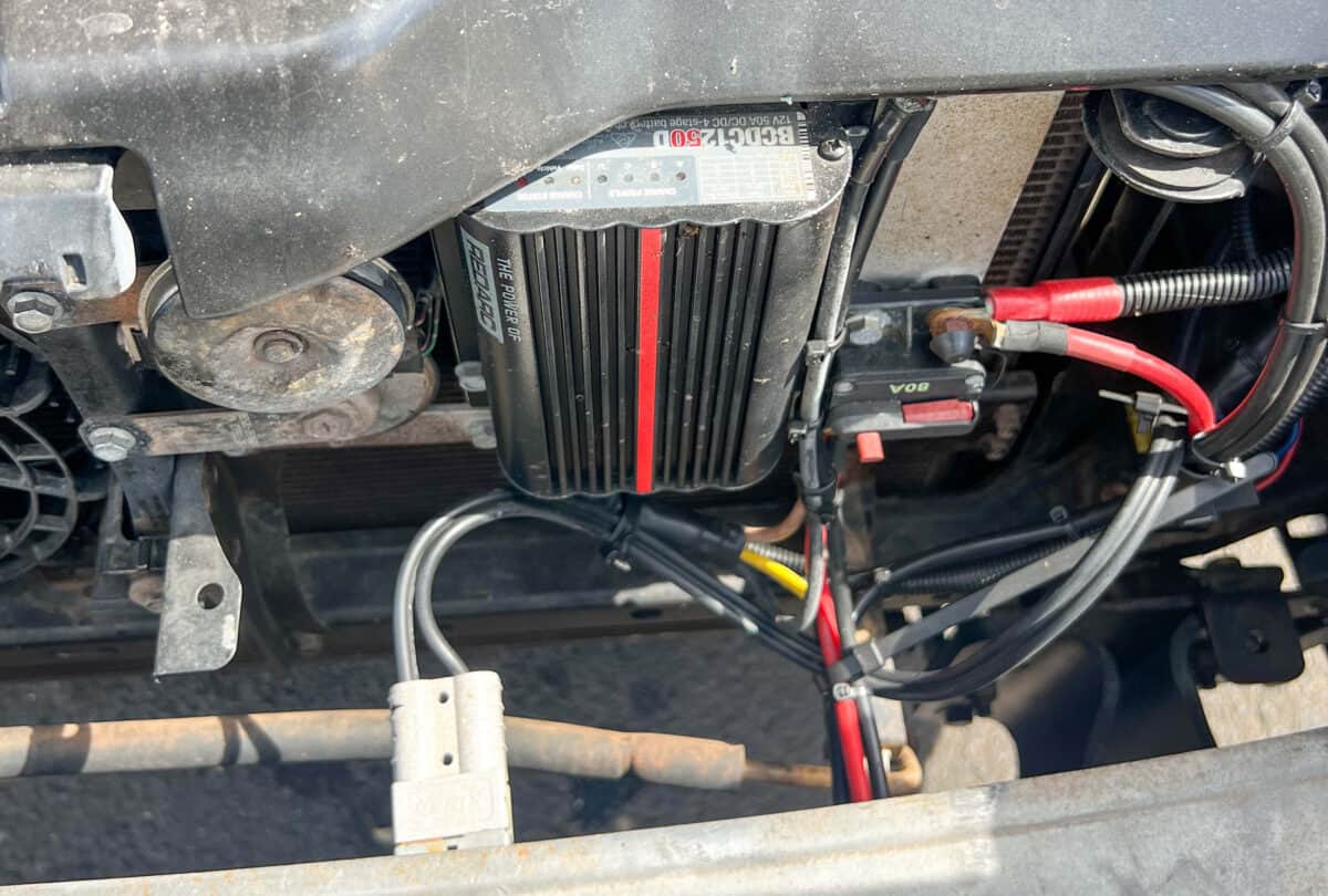 redarc battery system in car 